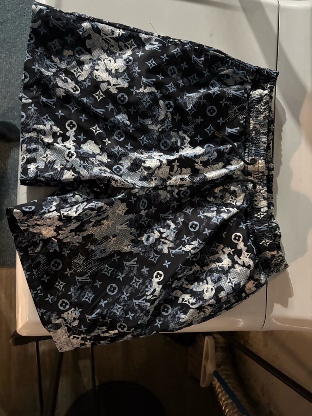 Louis Vuitton navy and White Monogram Swim Shorts - Picture 3 of 5